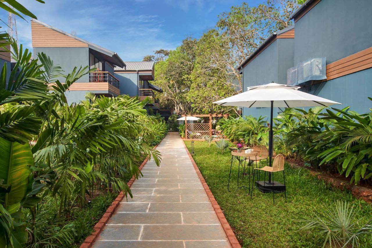 Avataara Resort & Spa Anjuna Bagian luar foto